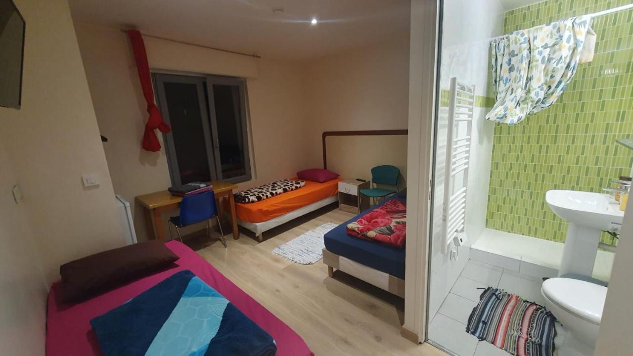 Hotel Le Privilege La Courneuve Dış mekan fotoğraf