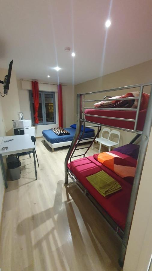 Hotel Le Privilege La Courneuve Dış mekan fotoğraf
