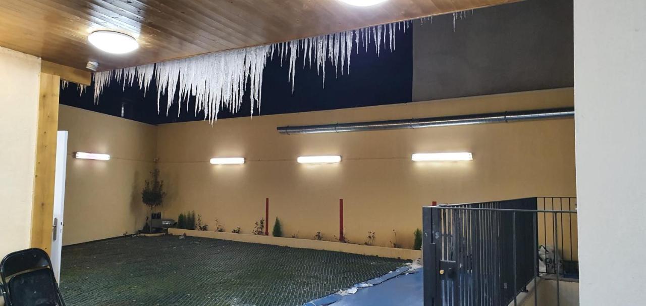 Hotel Le Privilege La Courneuve Dış mekan fotoğraf